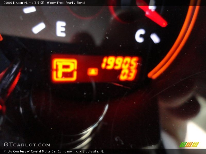 Winter Frost Pearl / Blond 2009 Nissan Altima 3.5 SE