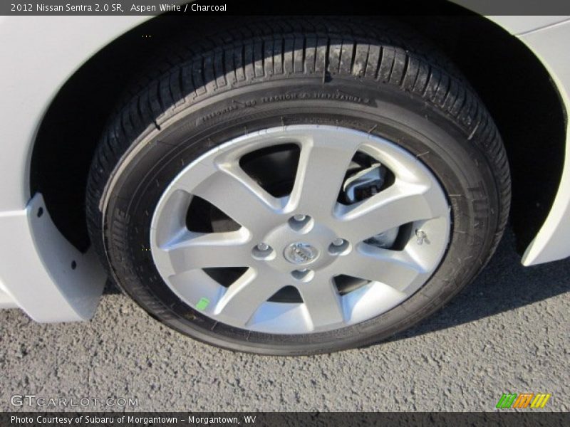 Aspen White / Charcoal 2012 Nissan Sentra 2.0 SR