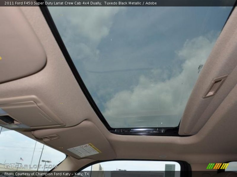 Sunroof of 2011 F450 Super Duty Lariat Crew Cab 4x4 Dually