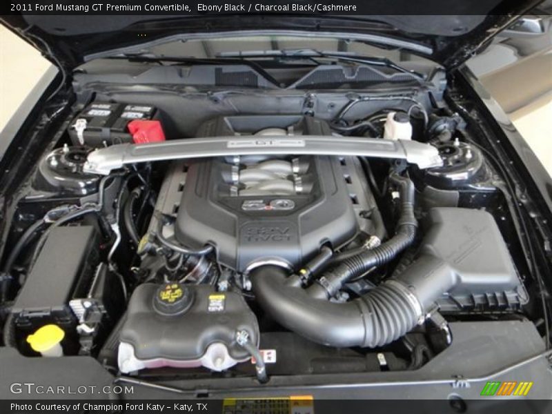  2011 Mustang GT Premium Convertible Engine - 5.0 Liter DOHC 32-Valve TiVCT V8