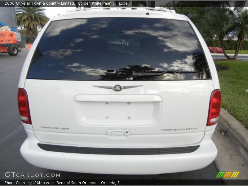 Golden White Pearl / Taupe 2000 Chrysler Town & Country Limited