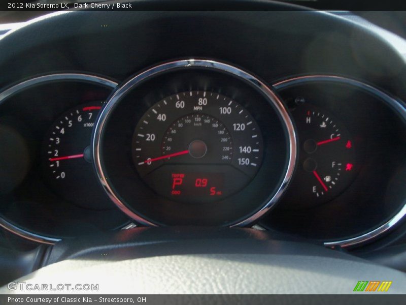 Dark Cherry / Black 2012 Kia Sorento LX