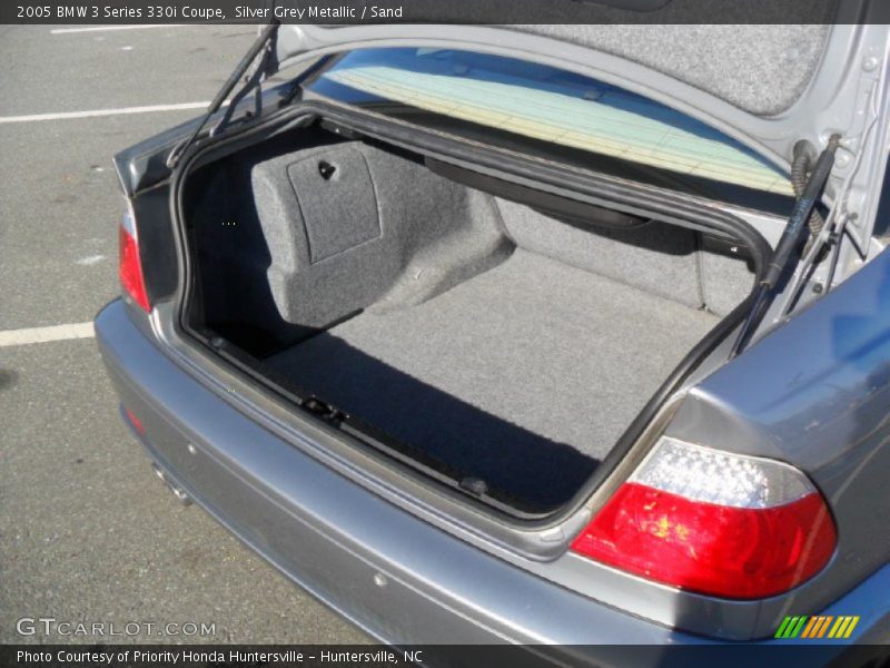  2005 3 Series 330i Coupe Trunk