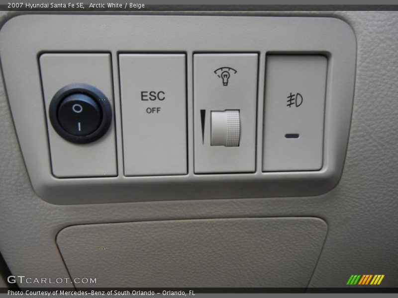 Arctic White / Beige 2007 Hyundai Santa Fe SE