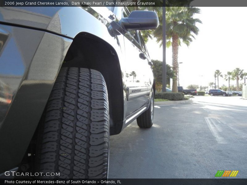 Dark Khaki Pearl / Dark Khaki/Light Graystone 2006 Jeep Grand Cherokee Laredo