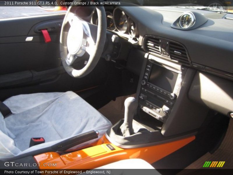 Dashboard of 2011 911 GT3 RS 4.0