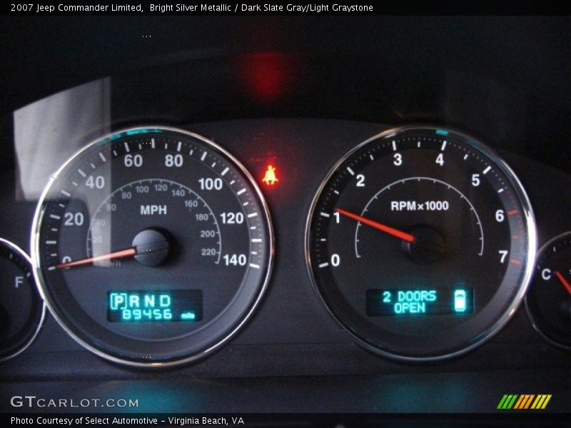 Bright Silver Metallic / Dark Slate Gray/Light Graystone 2007 Jeep Commander Limited