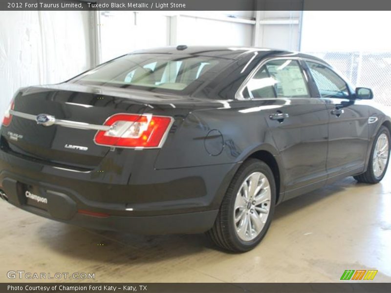 Tuxedo Black Metallic / Light Stone 2012 Ford Taurus Limited