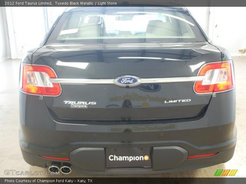 Tuxedo Black Metallic / Light Stone 2012 Ford Taurus Limited