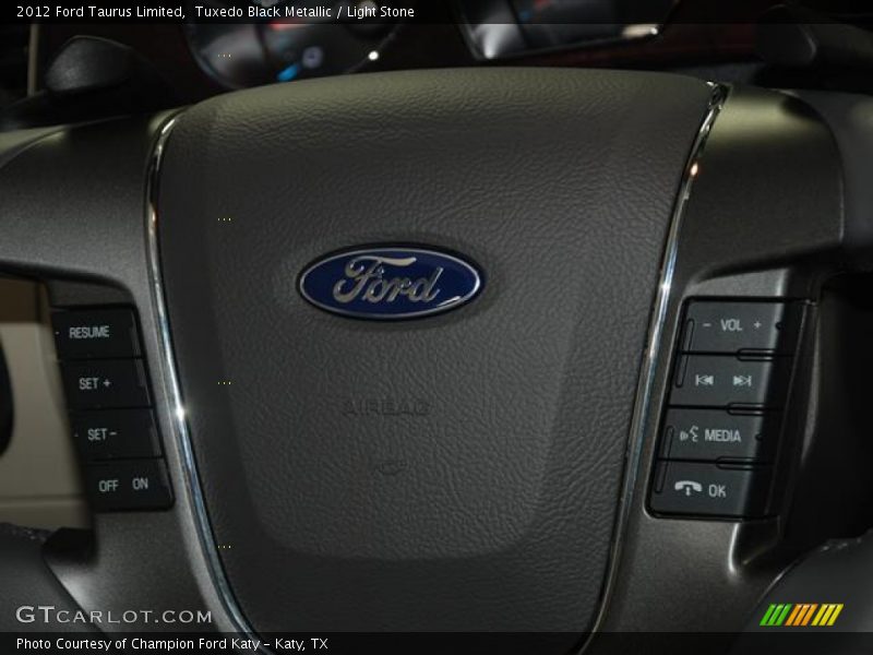 Tuxedo Black Metallic / Light Stone 2012 Ford Taurus Limited