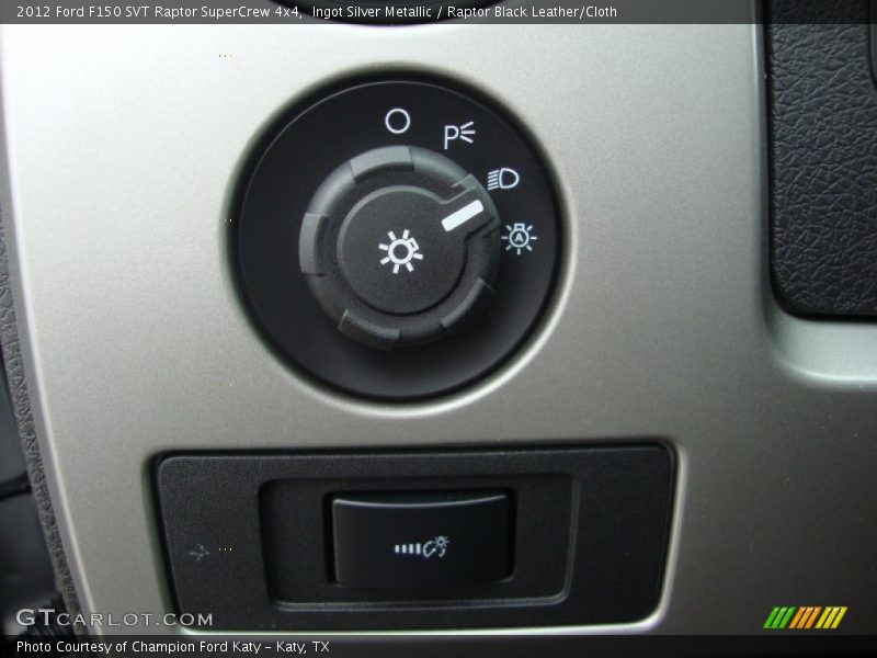 Headlight and interior light controls - 2012 Ford F150 SVT Raptor SuperCrew 4x4