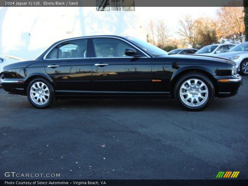 Ebony Black / Sand 2004 Jaguar XJ XJ8