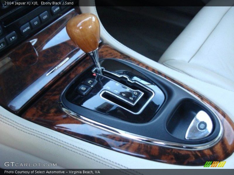 Ebony Black / Sand 2004 Jaguar XJ XJ8