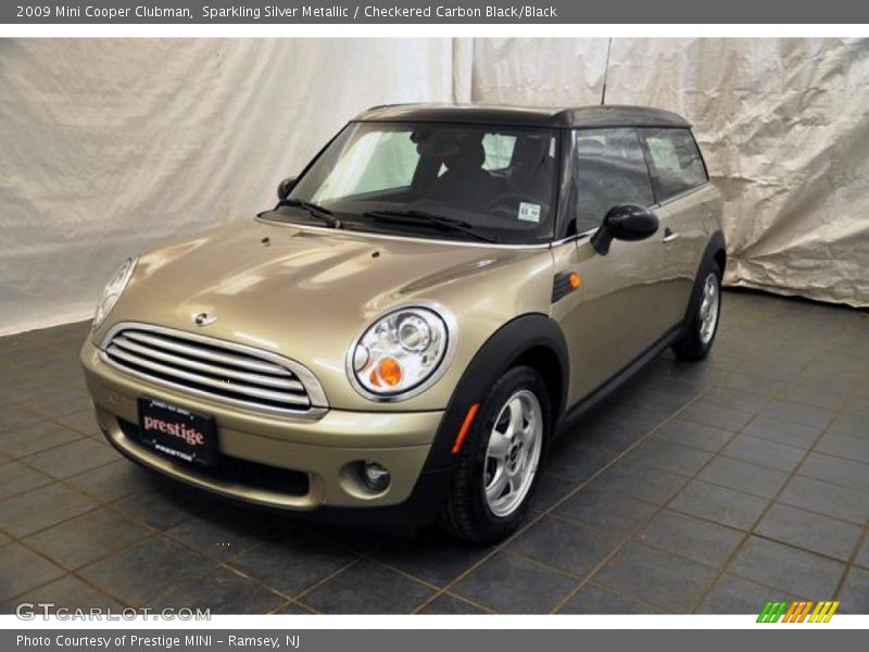 Sparkling Silver Metallic / Checkered Carbon Black/Black 2009 Mini Cooper Clubman