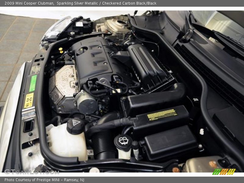 Sparkling Silver Metallic / Checkered Carbon Black/Black 2009 Mini Cooper Clubman