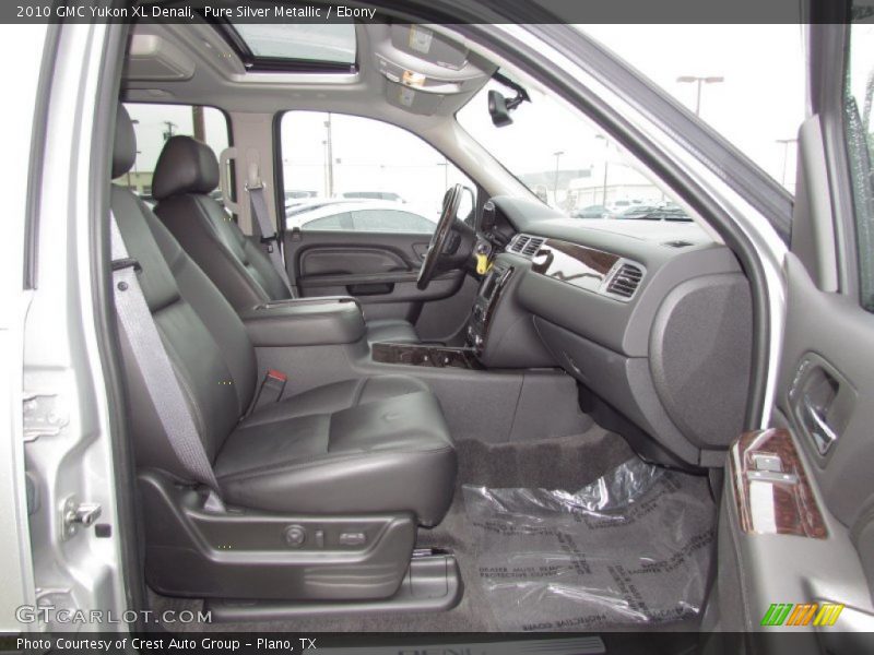 Pure Silver Metallic / Ebony 2010 GMC Yukon XL Denali