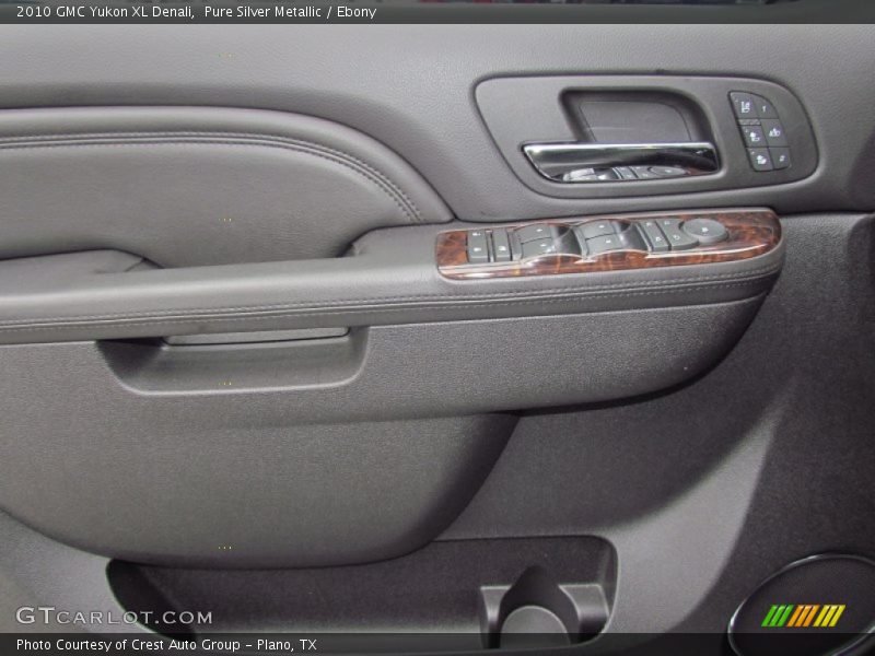 Pure Silver Metallic / Ebony 2010 GMC Yukon XL Denali