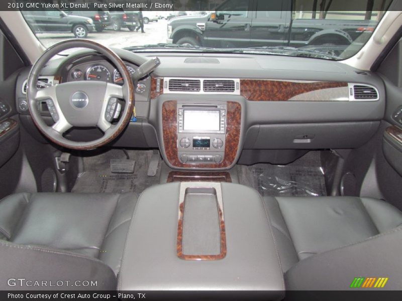 Pure Silver Metallic / Ebony 2010 GMC Yukon XL Denali