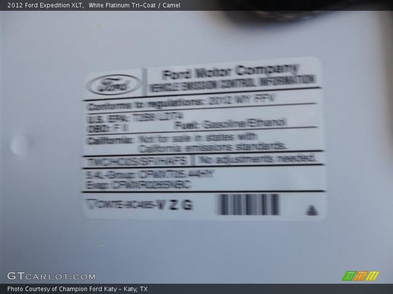 White Platinum Tri-Coat / Camel 2012 Ford Expedition XLT