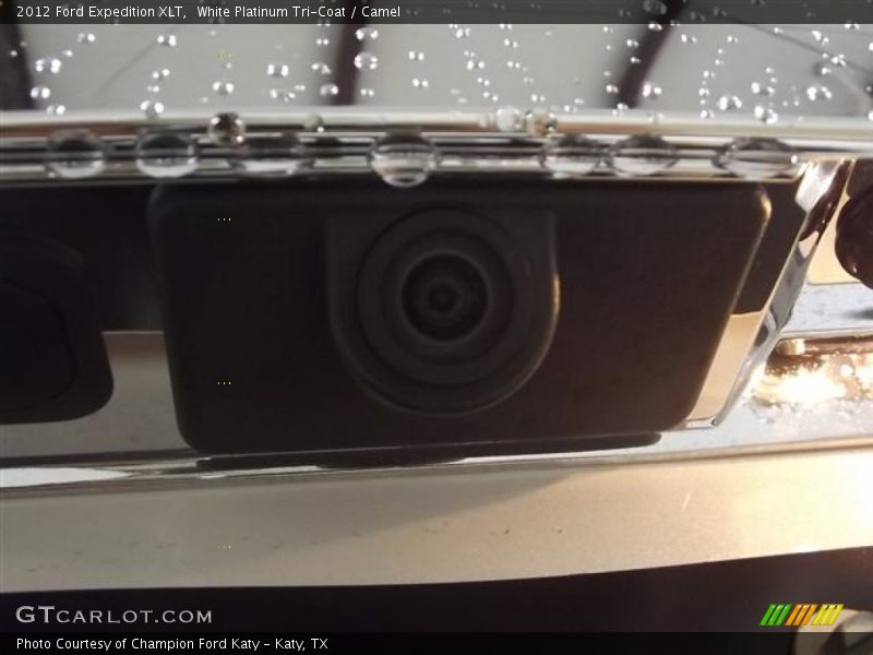 White Platinum Tri-Coat / Camel 2012 Ford Expedition XLT