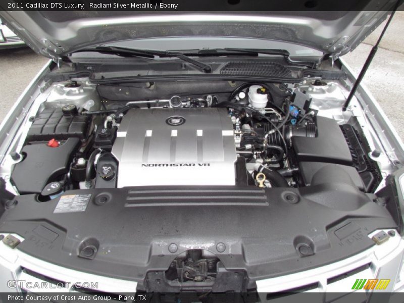 Radiant Silver Metallic / Ebony 2011 Cadillac DTS Luxury