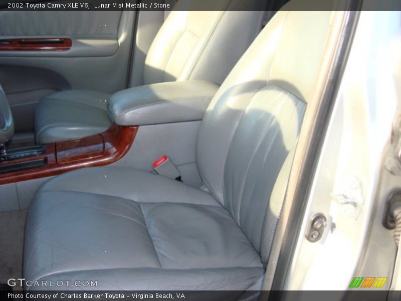Lunar Mist Metallic / Stone 2002 Toyota Camry XLE V6