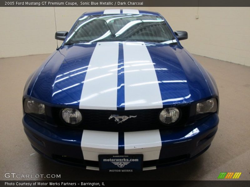 Sonic Blue Metallic / Dark Charcoal 2005 Ford Mustang GT Premium Coupe