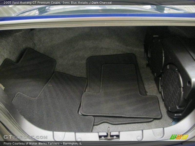  2005 Mustang GT Premium Coupe Trunk