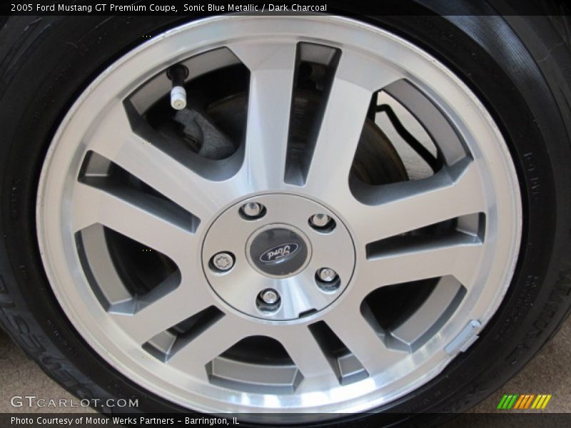  2005 Mustang GT Premium Coupe Wheel