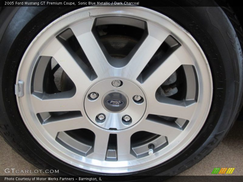  2005 Mustang GT Premium Coupe Wheel