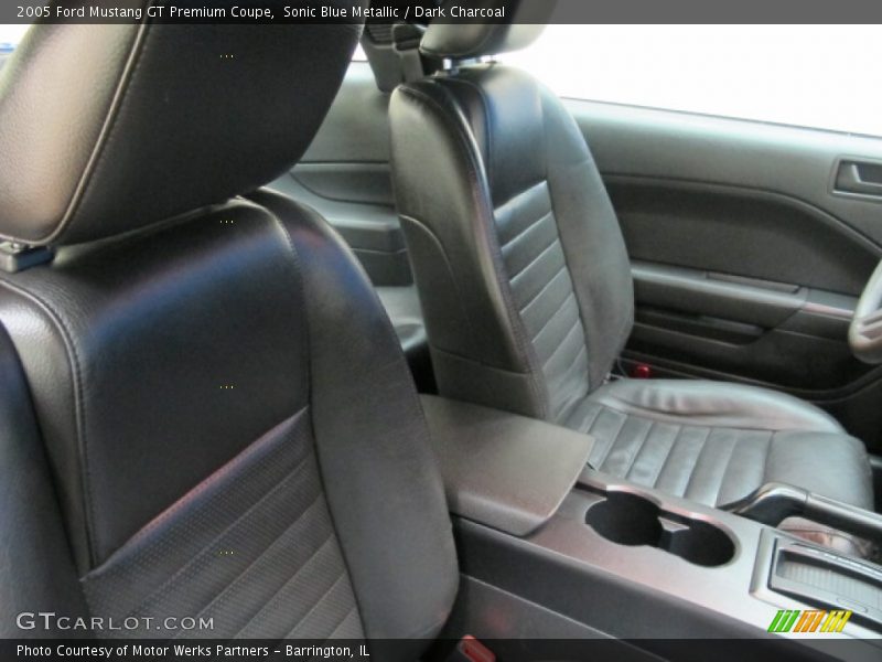 Sonic Blue Metallic / Dark Charcoal 2005 Ford Mustang GT Premium Coupe
