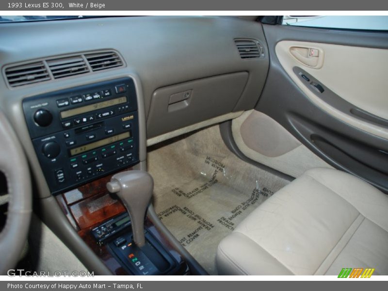 White / Beige 1993 Lexus ES 300