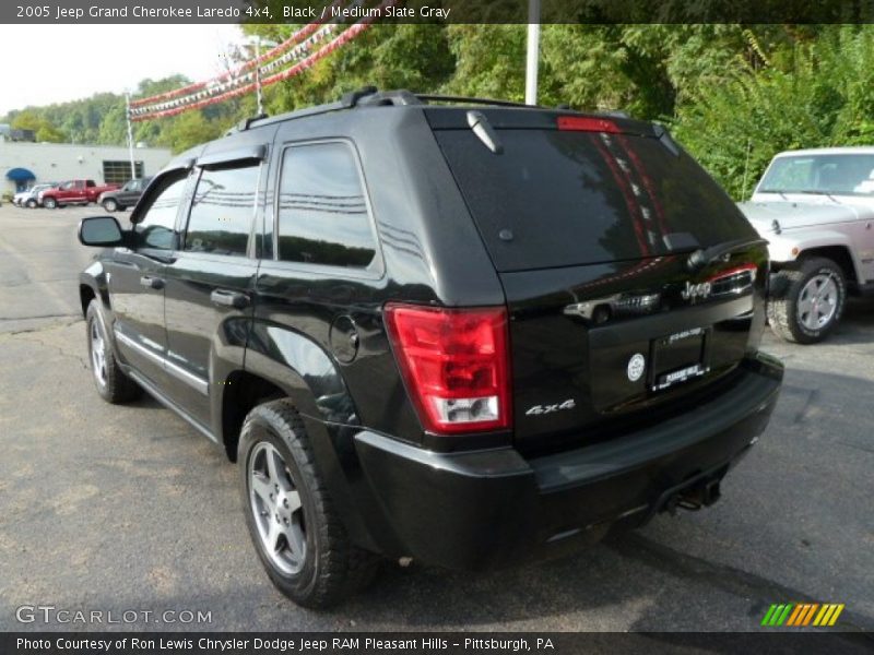 Black / Medium Slate Gray 2005 Jeep Grand Cherokee Laredo 4x4