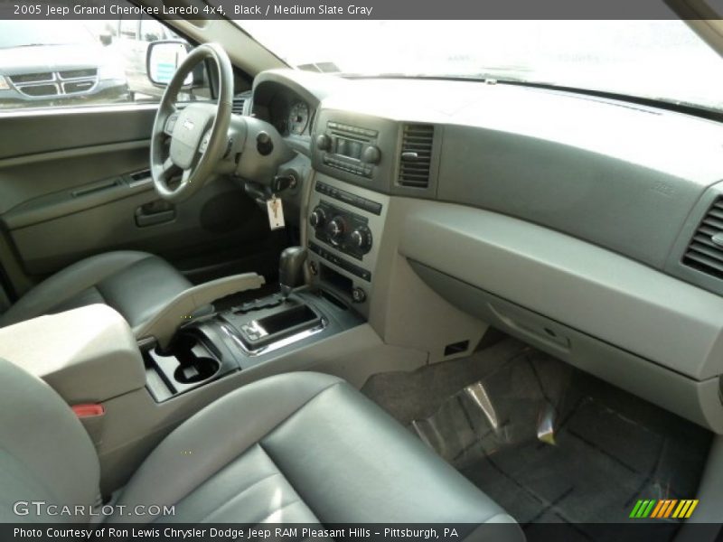 Black / Medium Slate Gray 2005 Jeep Grand Cherokee Laredo 4x4