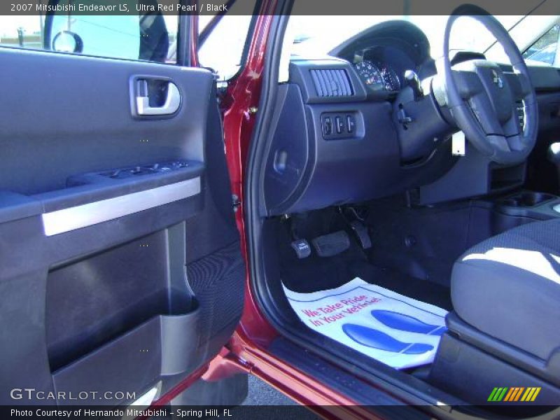 Ultra Red Pearl / Black 2007 Mitsubishi Endeavor LS
