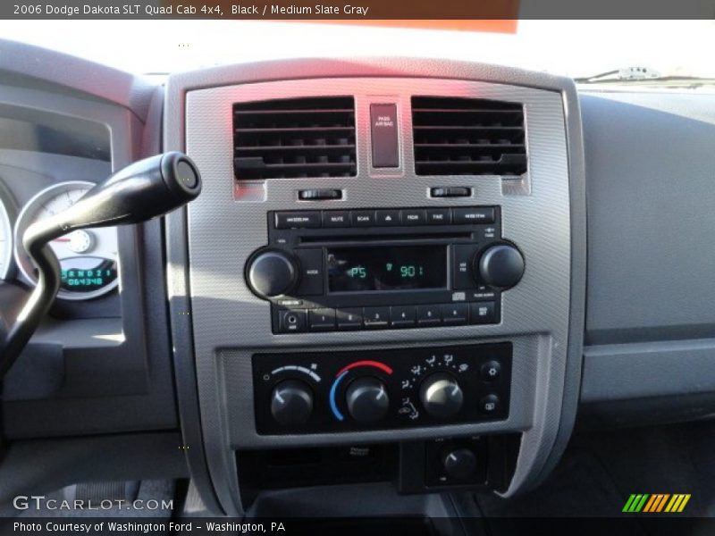 Black / Medium Slate Gray 2006 Dodge Dakota SLT Quad Cab 4x4