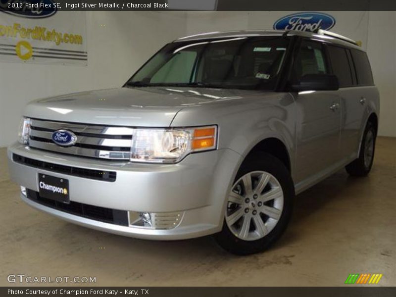 Ingot Silver Metallic / Charcoal Black 2012 Ford Flex SE