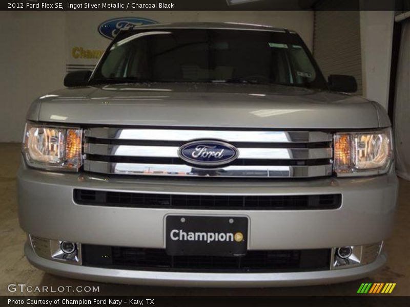 Ingot Silver Metallic / Charcoal Black 2012 Ford Flex SE