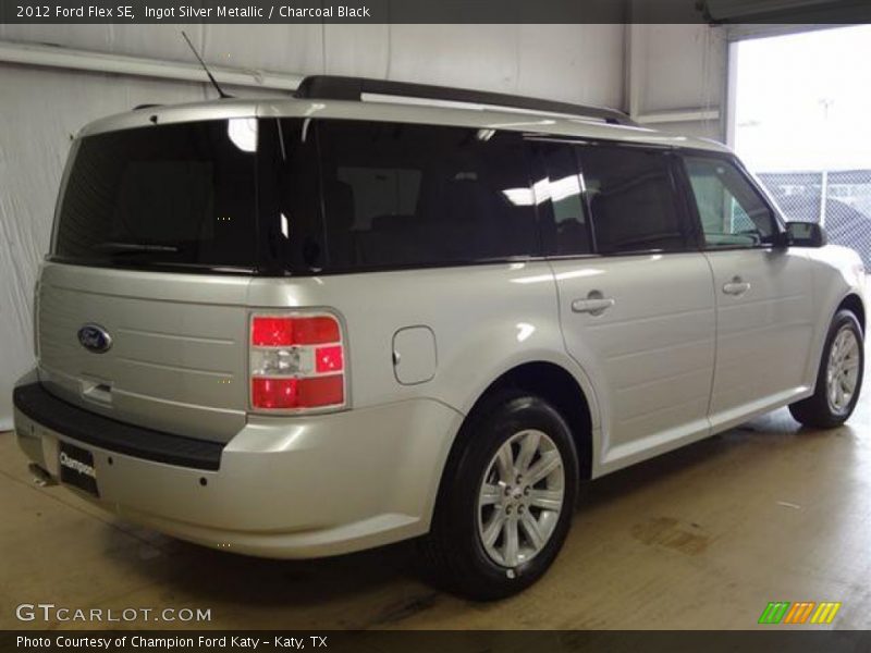 Ingot Silver Metallic / Charcoal Black 2012 Ford Flex SE