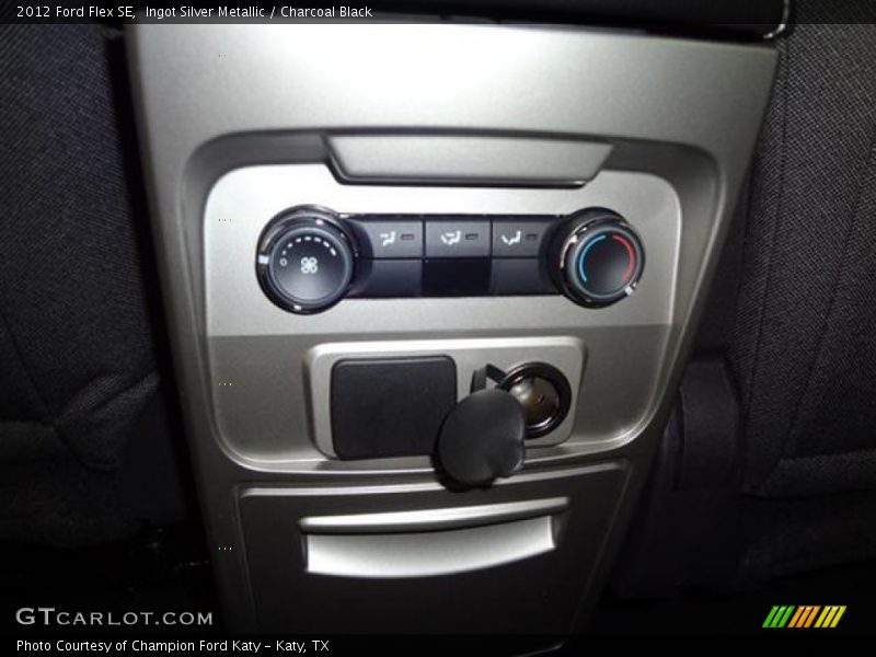 Ingot Silver Metallic / Charcoal Black 2012 Ford Flex SE