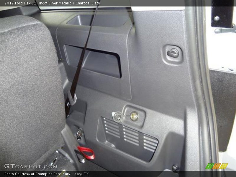 Ingot Silver Metallic / Charcoal Black 2012 Ford Flex SE