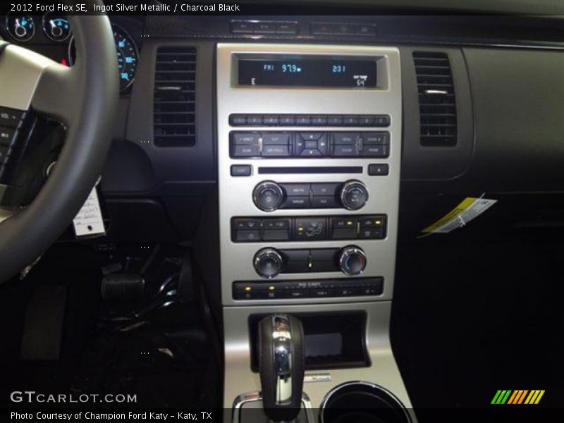 Ingot Silver Metallic / Charcoal Black 2012 Ford Flex SE