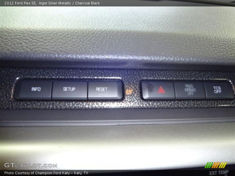 Ingot Silver Metallic / Charcoal Black 2012 Ford Flex SE