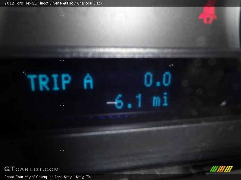 Ingot Silver Metallic / Charcoal Black 2012 Ford Flex SE