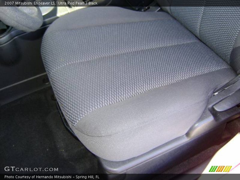 Ultra Red Pearl / Black 2007 Mitsubishi Endeavor LS