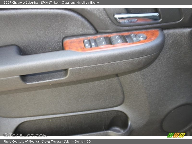 Graystone Metallic / Ebony 2007 Chevrolet Suburban 1500 LT 4x4