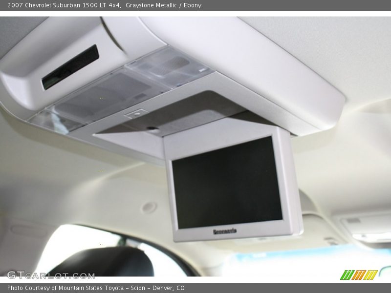 Graystone Metallic / Ebony 2007 Chevrolet Suburban 1500 LT 4x4
