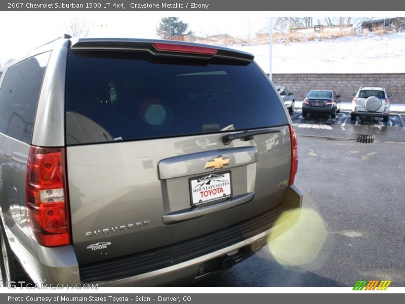 Graystone Metallic / Ebony 2007 Chevrolet Suburban 1500 LT 4x4