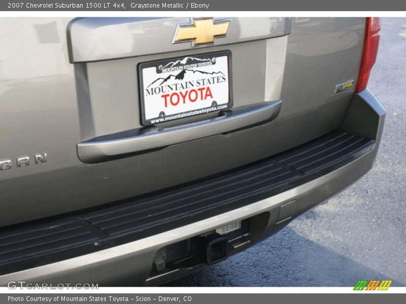 Graystone Metallic / Ebony 2007 Chevrolet Suburban 1500 LT 4x4