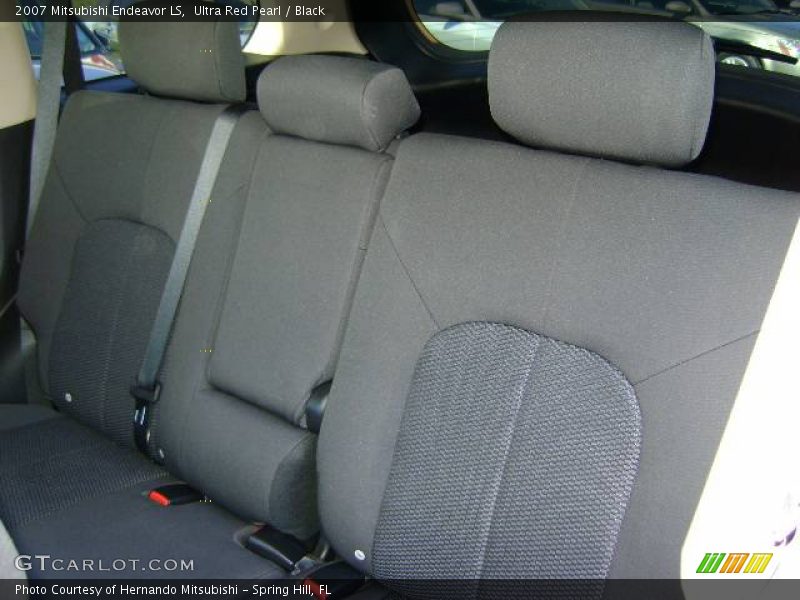 Ultra Red Pearl / Black 2007 Mitsubishi Endeavor LS